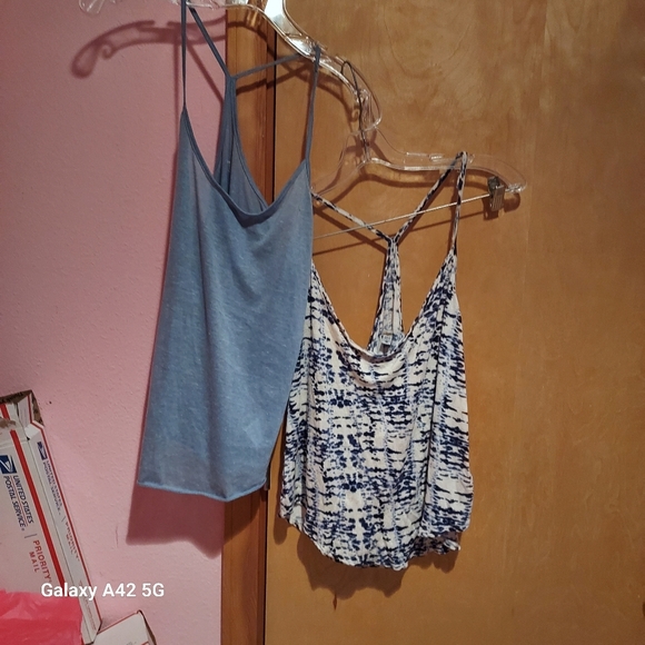 Ecote Tops - 1 Urban Outfitters  top 1 écote top